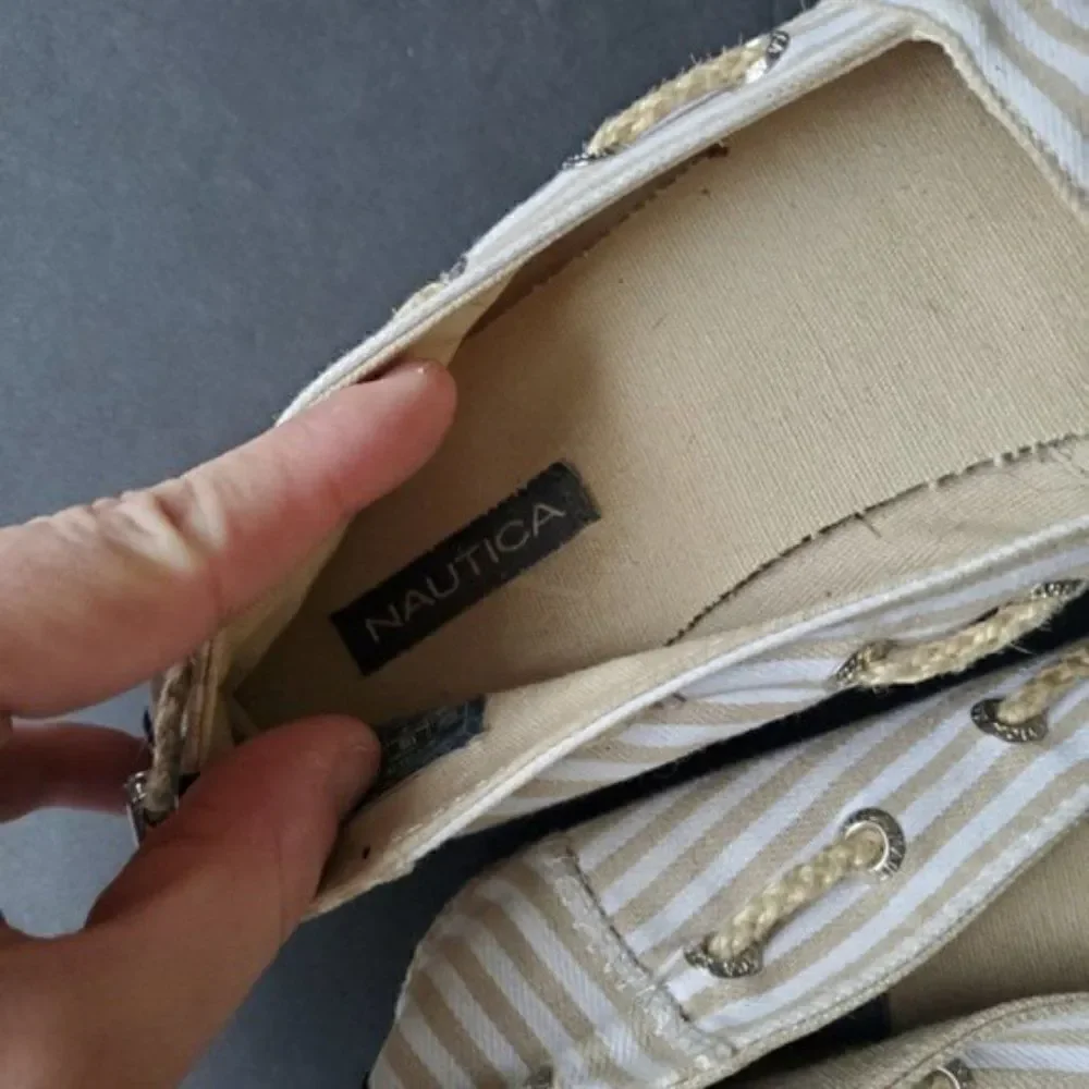 Nautica cream white